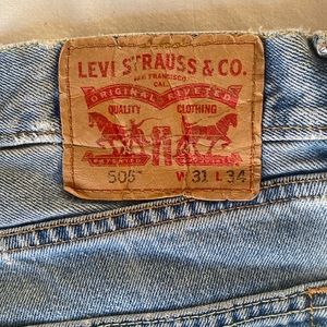 Levi’s 505, 31 x 34